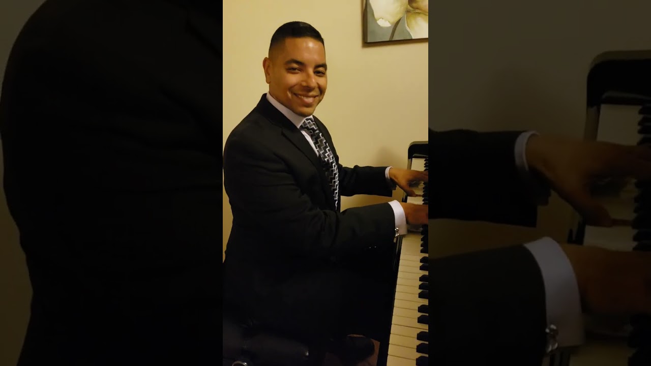 Promotional video thumbnail 1 for Piano Man Dan
