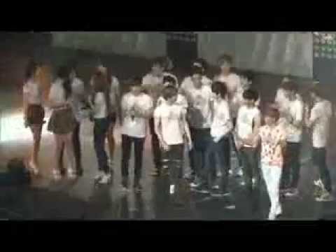 [HD] 120521 All Artists - SM Town in LA Ending