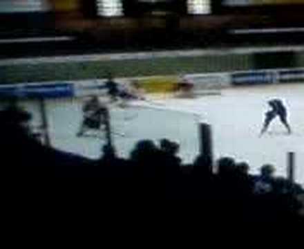 Linköping J20 Robert Svensson hit Vs. Timrå