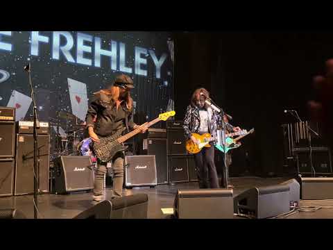 Ace Frehley of KISS - Shock Me [Technical Issues] - 3/29/24 - Stadium Theater, Woonsocket RI