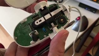 Video thumbnail for Apple Mighty Mouse cleaning & disassembly by Bits inside by René Rebe