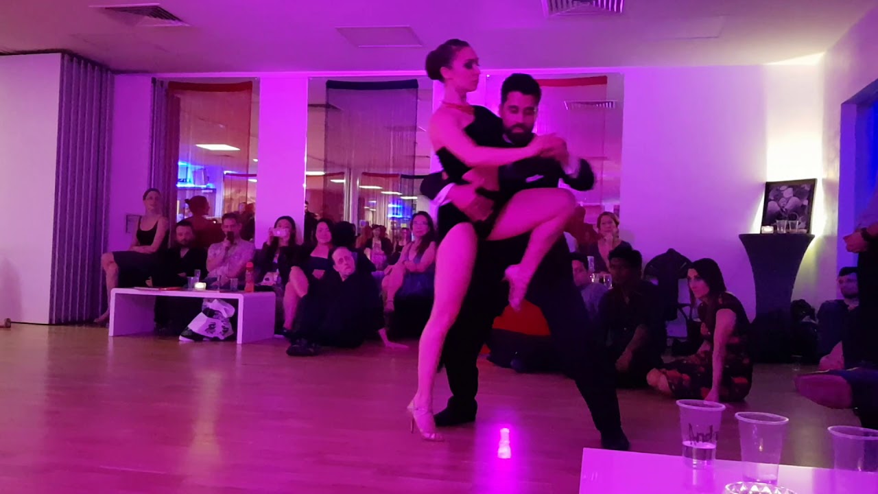 Jose Fernandez & Martina Waldman - London, Milonga Negracha 2019 4/4