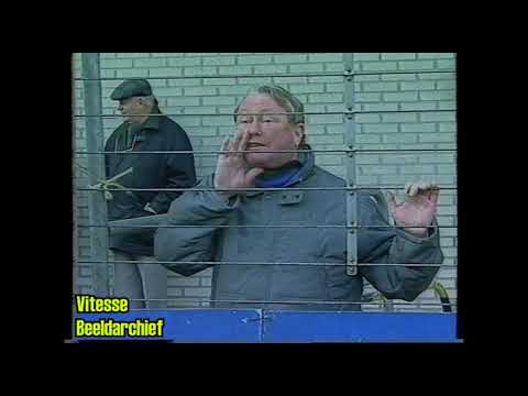 Juffertjes! ✮ FC Groningen - Vitesse ✮ Seizoen 1992-1993 ✮ Vitesse Beeldarchief