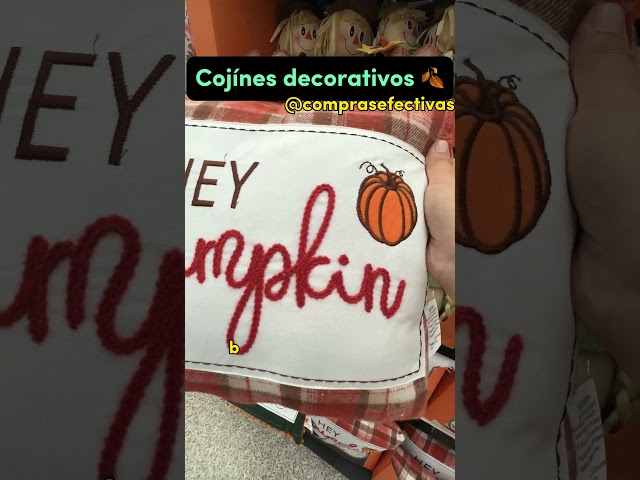 Vídeo relacionado con CEWROM Cojín Decorativo 3D de Calabaza para Halloween - Cojín de Peluche de 20 cm, Cojín Acogedor de Otoño, Relleno Suave y Decorativo para Habitación Infantil y Sofá