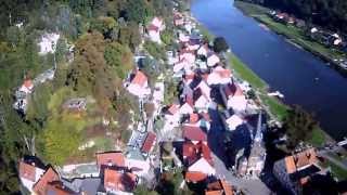 preview picture of video 'Sächsische Schweiz, Burg und Stadt Wehlen aus der Luft FPV/ Town of Wehlen from above, Saxony'