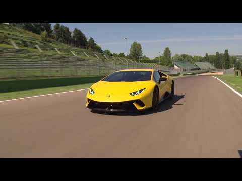 Lamborghini Huracán Performante - Here's What £210,000 Get's You On Track!