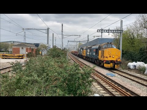 Class 37: DRS 37402+407 Thrashing Through Theale | 21/04/21