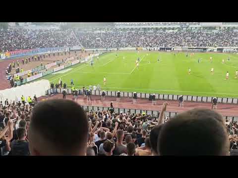 Partizan - Crvena zvezda: Ludnica pre početka utakmice