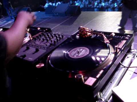 J-Flex & Wild Out Wake Up Show @ 102JAMZ SuperJam 2008 3