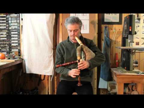 "Schiarazula Marazula" suonata con il baghèt dei Serì