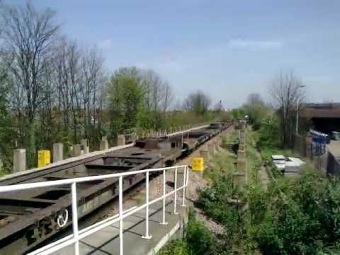 66428 passes Harringay Green Lanes with 4M71 Tilbury Daventry sugarliner