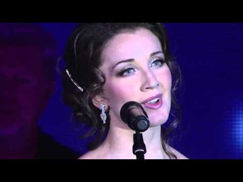 Carly Paoli performing with David Foster at CFN, Phoenix