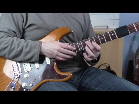 Hot Lick #20 - Greg Howe Style Triplet Arpeggio Tapping Sequence