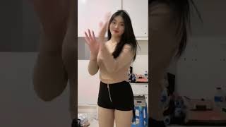 Download lagu kekecilan kayany🥲 #sheren #fyp #shorts #trending #tiktok #ratupargoy mp3