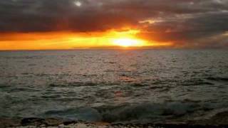 HAWAII'S GOLDEN SUNSET