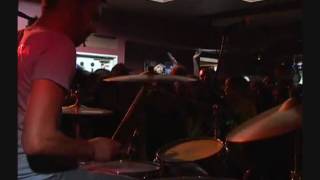 Death From Above 1979 - Romantic Rights (Live 04.02.2005)