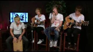 Stereo Skyline performing A Little More Us (Acoustic) at The Rave