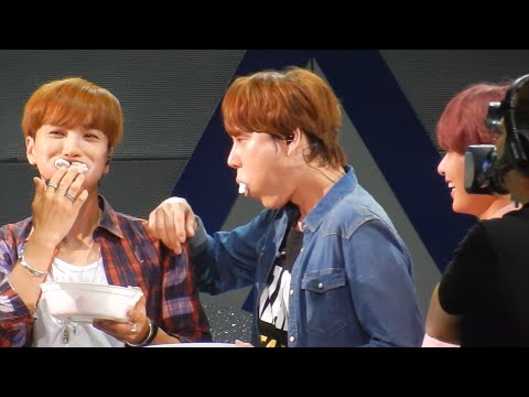 [HD Fancam] Super Camp Monterrey - Kyu + Teuk Chubby Bunny Challege!!!