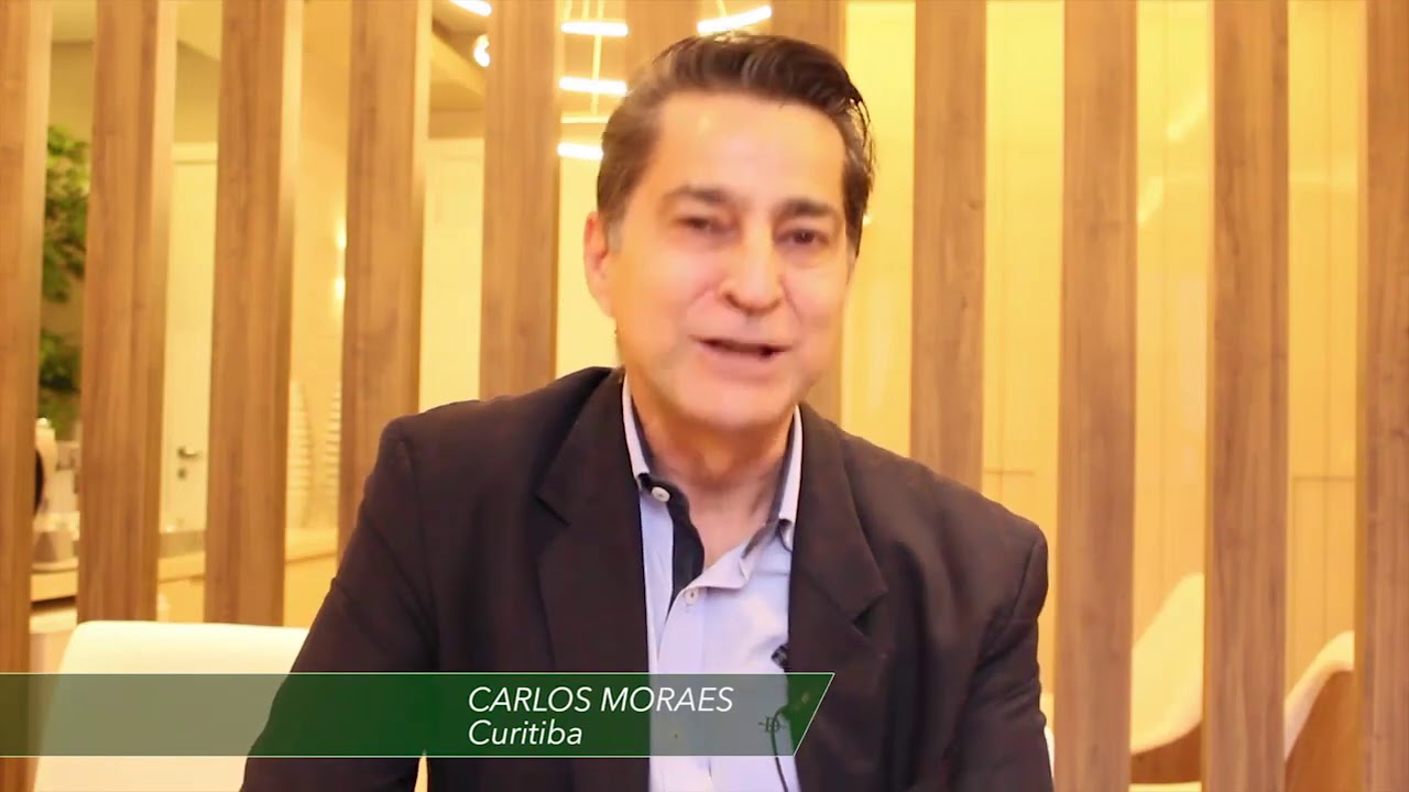 Cafetina promete contar em livro histórias bizarras sobre a prostituição