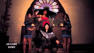 FOXY SHAZAM BREAKING BUTT BARRIERS WITH I LIKE IT