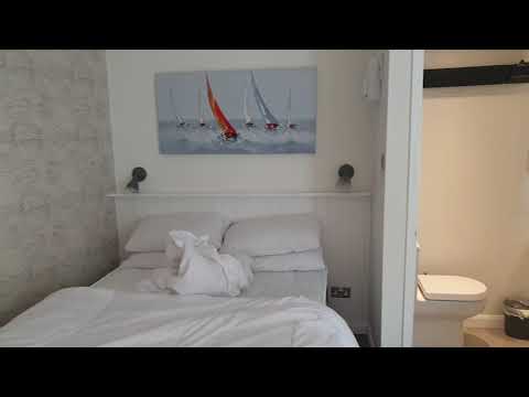 Walk Through of 27 Clarence Street