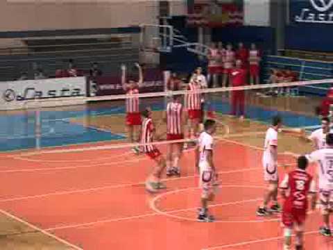 17.02 Odbojka, Zvezda-Vojvodina 3-1.flv