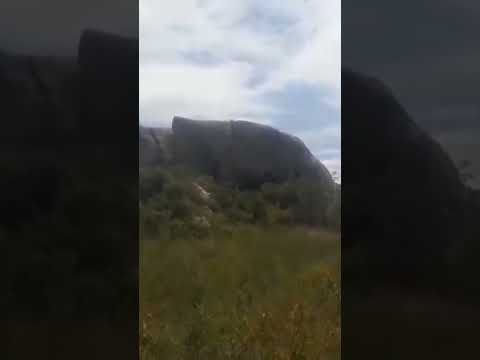 o nome desse lugar é velho Matias, fica aqui no sitio lajes município de serrinha dos pintos rn