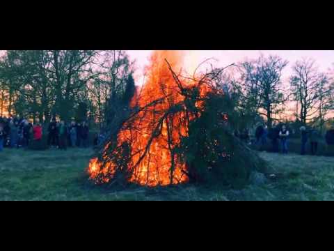 August Hylse - SLOW-MOTION 4x Lönnamohagen Majbrasa #2 - 30/4-2017 Kallinge Valborg