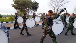 Download lagu Asli Keren !! Drumband AAU Membawakan Lagu Wes Ewes Ewes #drumband #aau mp3