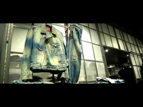 Dj Matrix Live At Atrium Store !