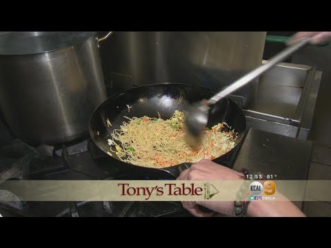 Tony's Table: Indonesian Fried Noodles