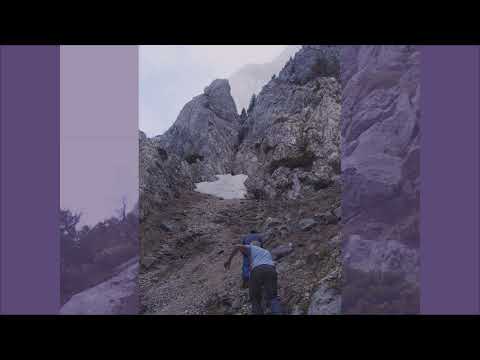 Alpinism pe vârful Stogu (Climbing on Stogu peak, Căpățânii Mountains)