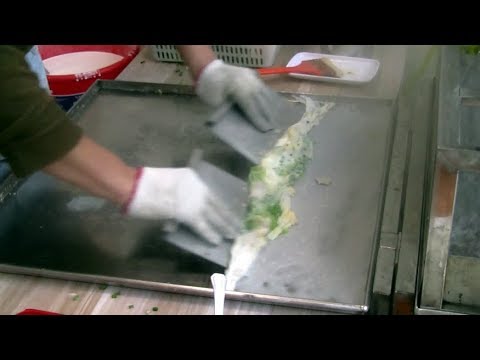 Chinese Street Food (Steamed Rice Rolls By Power Steamer 肠粉 ) Hoiping, China