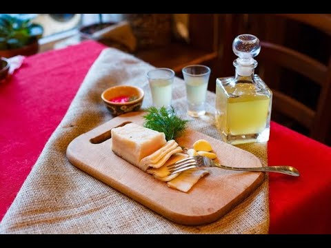 Хреновуха от Луча. Vodka with horseradish. 伏特加辣根