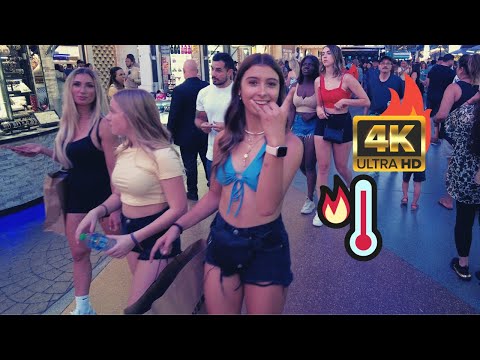 Las Vegas Strip at night [4K] - Wynn, Encore, Venetian, Palazzo and more