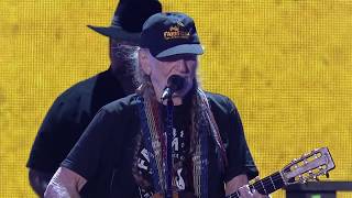 Willie Nelson &amp; Family - Beer for My Horses (Live at Farm Aid 2017)