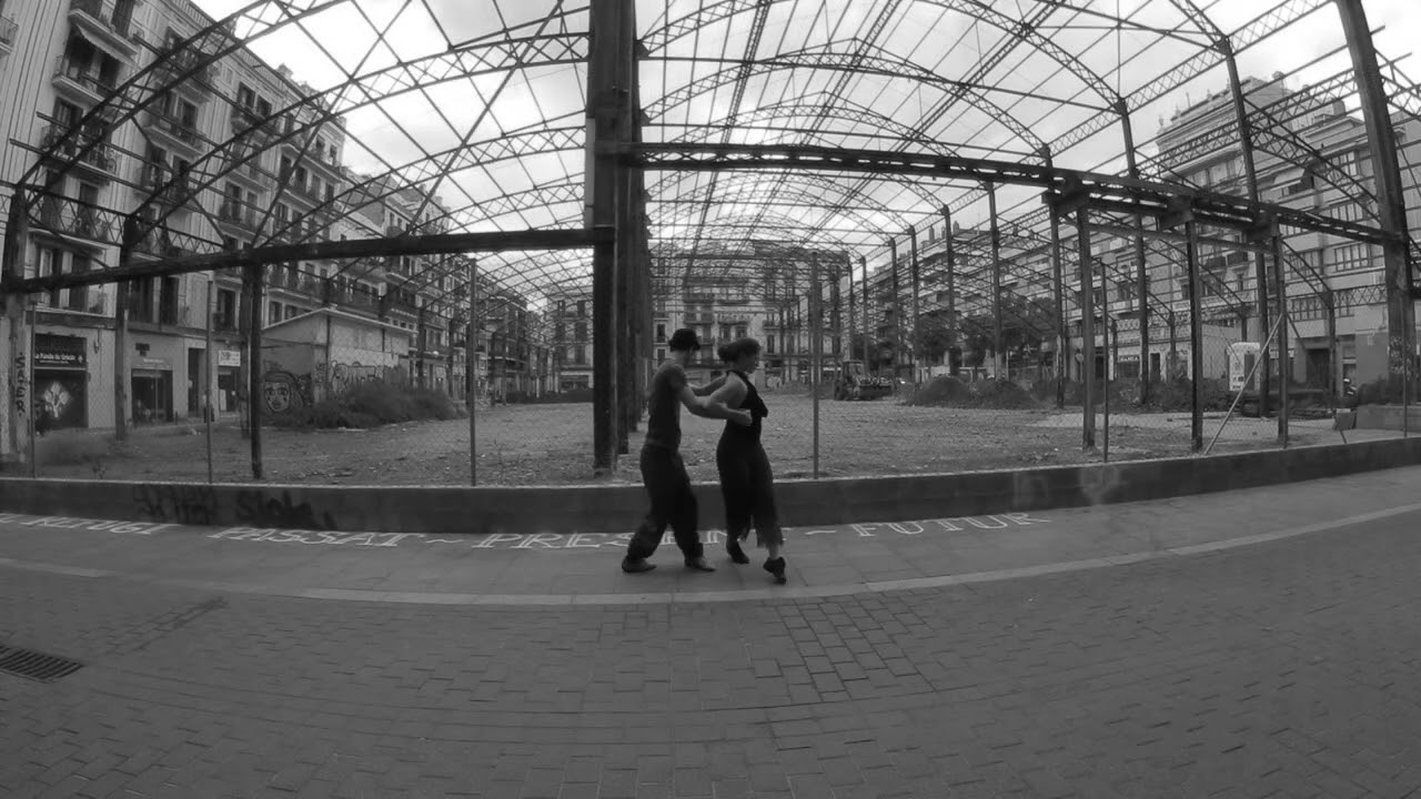 Tango (Abrazo invertido)