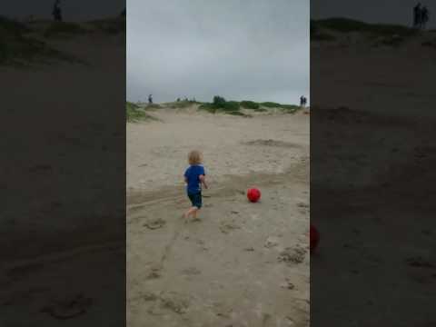 O melhor jogador de futebol de areia do mundo