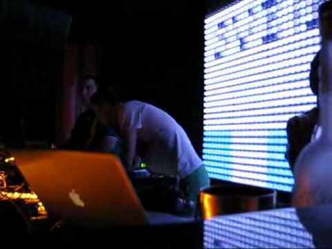 Evelinski & Svetlesse @ Club Opium , Plovdiv (07.05.2011) playing Den Ishu - Wish U Well