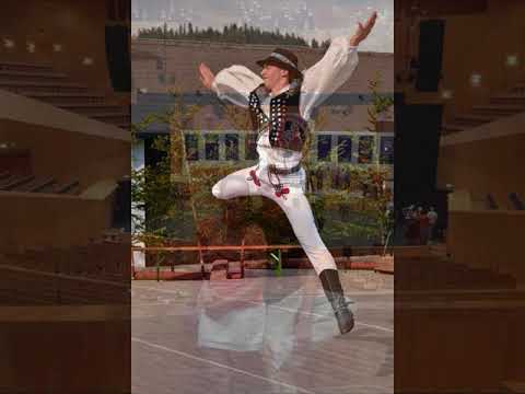 PUĽS: "Prechádzala som sa po záhrade"  (sólový spev Mária Mačošková )