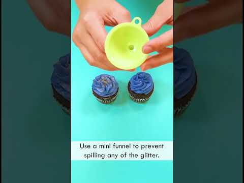 Applying Edible Glitter 2 Ways: Shaker Bottle or Dust Pump