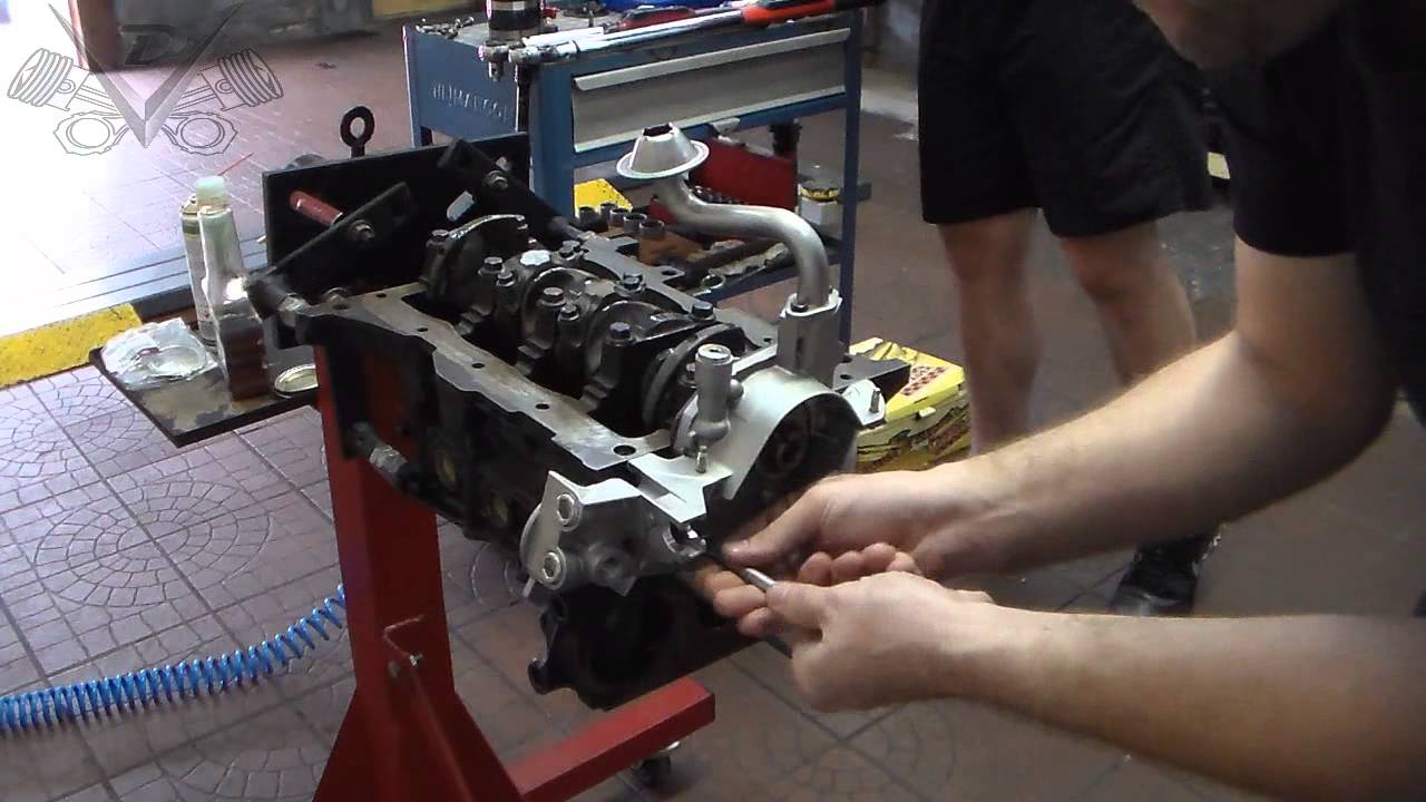 Oficina Mecânica - 13-12-2014 - Montagem do Motor - Uno 1.0 8v. Fire Flex 2007 - Pt2