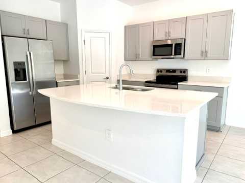 Modern 3 Bed / 2.5 Bath Townhome – Move-In Ready property video