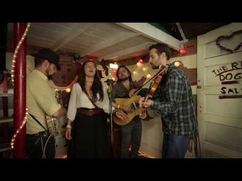 I Draw Slow - Mama Don't Cry (Live @Pickathon 2013)