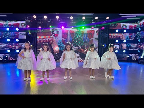 DoReMicii - Deschideți ușa, vin cu colinduța