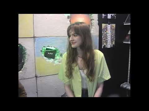 Interviu su grupės "dargana" vokaliste Livija Gelumbauskaite @ Vilniaus knygų mugė 2022