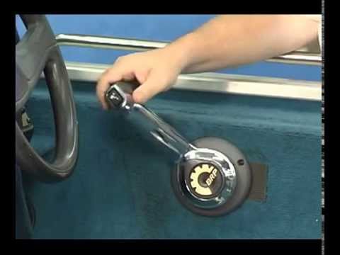 Check Out How Simple it is to Winterize Your Evinrude E TEC Engine!-iboats.com