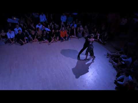 Carlos Espinoza & Noelia Hurtado (Ataniche - Juan D'Arienzo)