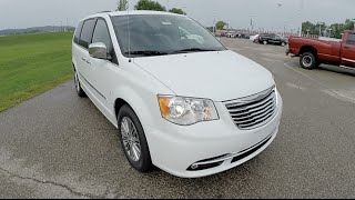 preview picture of video '2015 Chrysler Town & Country Touring L | Best New Minivans | 17564'