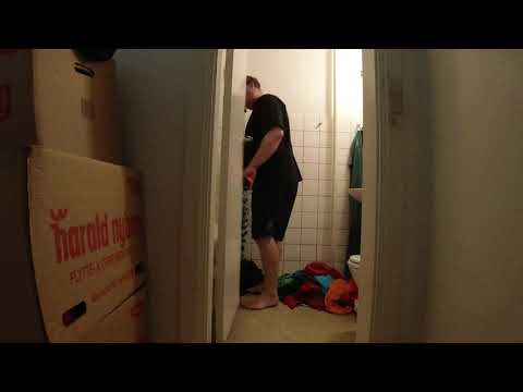 MongoTV_5341 - Del 1 - VASKER TØJ I BADEKAR - Forberedelse